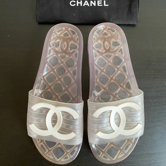 EUC Chanel CC Clear PVC Plastic Pool Sides size 37 w/dustbag fits 6/6.5 - Picture 1 of 12